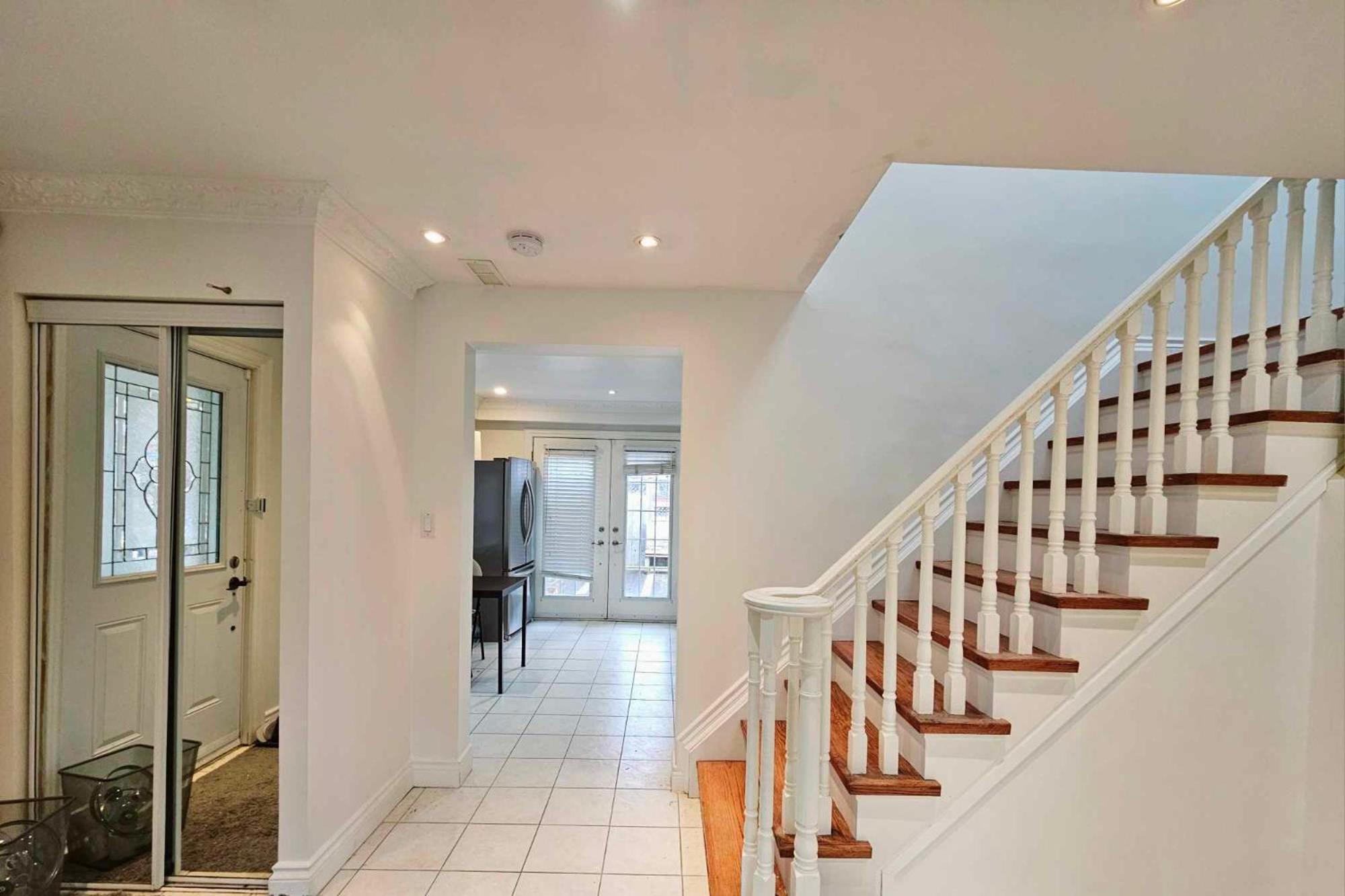 Beautiful Room At Yonge And Sheppard And North York Centre Toronto Exteriör bild