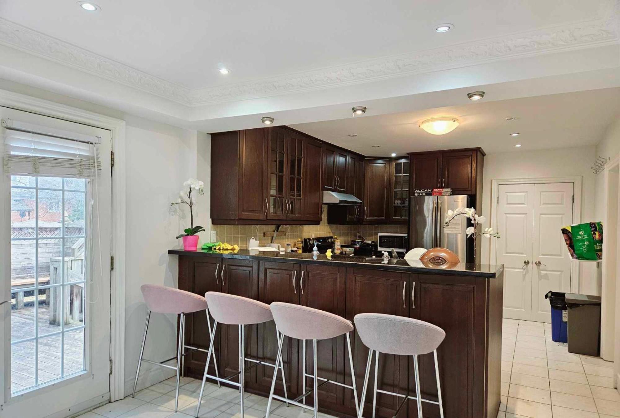 Beautiful Room At Yonge And Sheppard And North York Centre Toronto Exteriör bild
