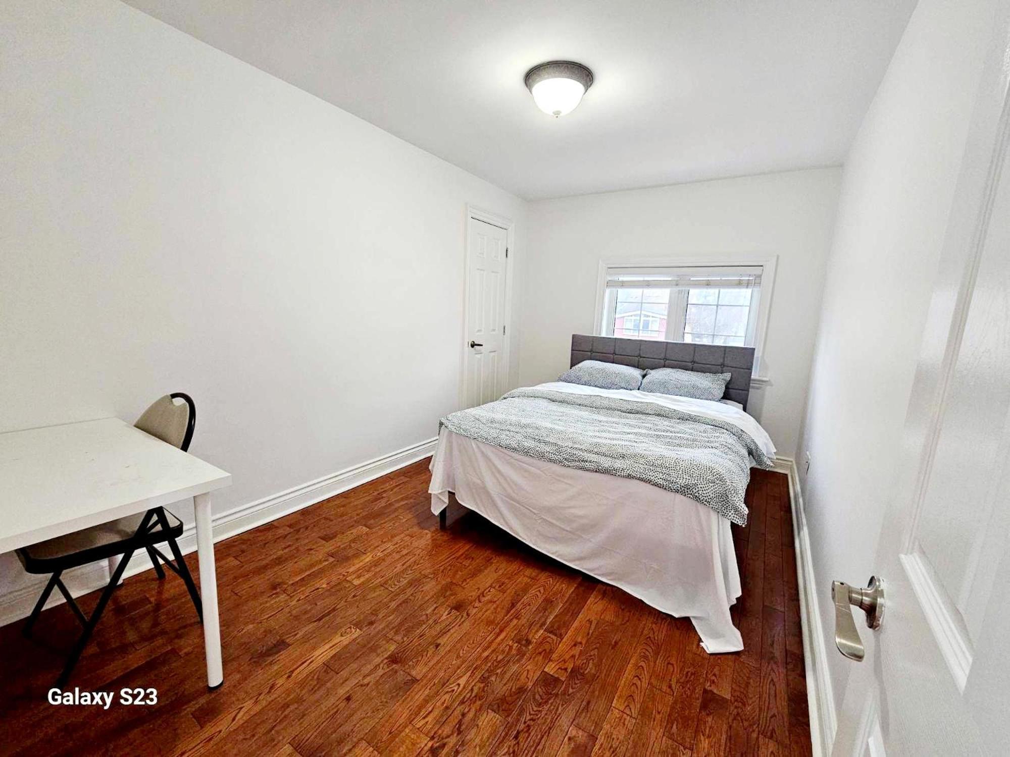 Beautiful Room At Yonge And Sheppard And North York Centre Toronto Exteriör bild